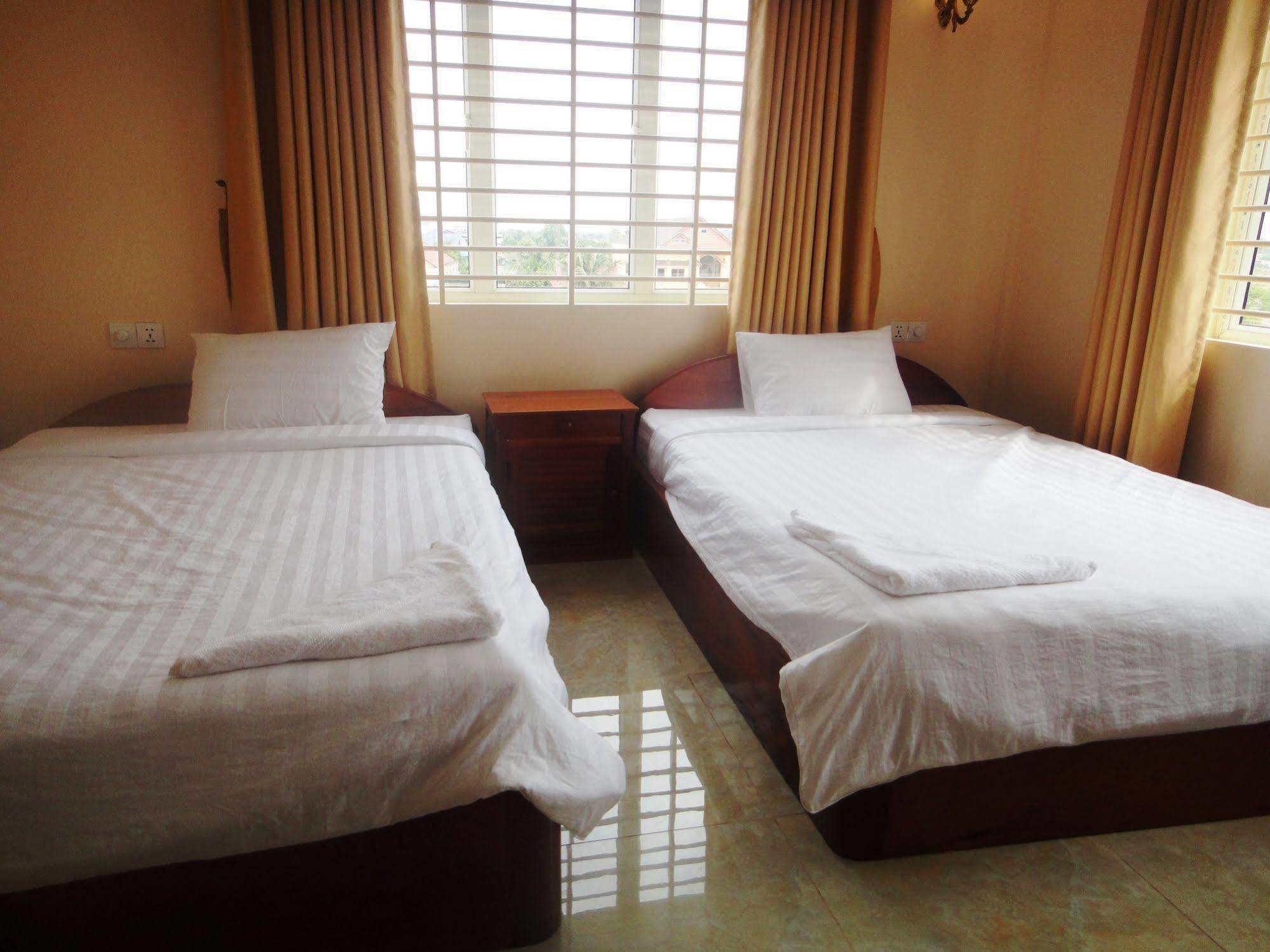 קמפוט Ly Mengly Guesthouse מראה חיצוני תמונה